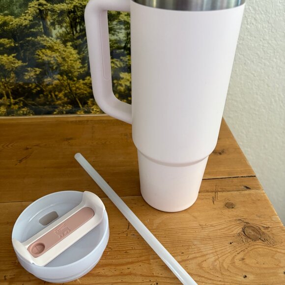 Stanely 30 oz Quencher Water Bottle Rose Quartz - Picture 5 of 12